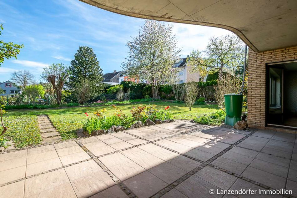 Großzügige Terrasse